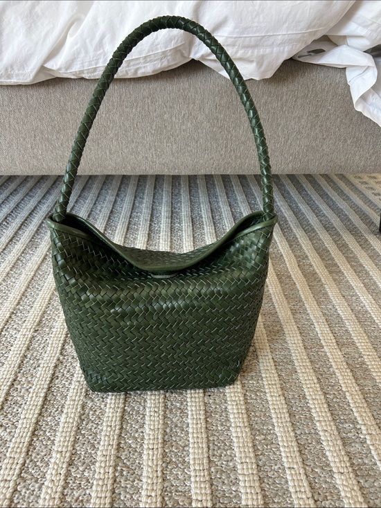 Madewell Handbags - Madewell woven bag
